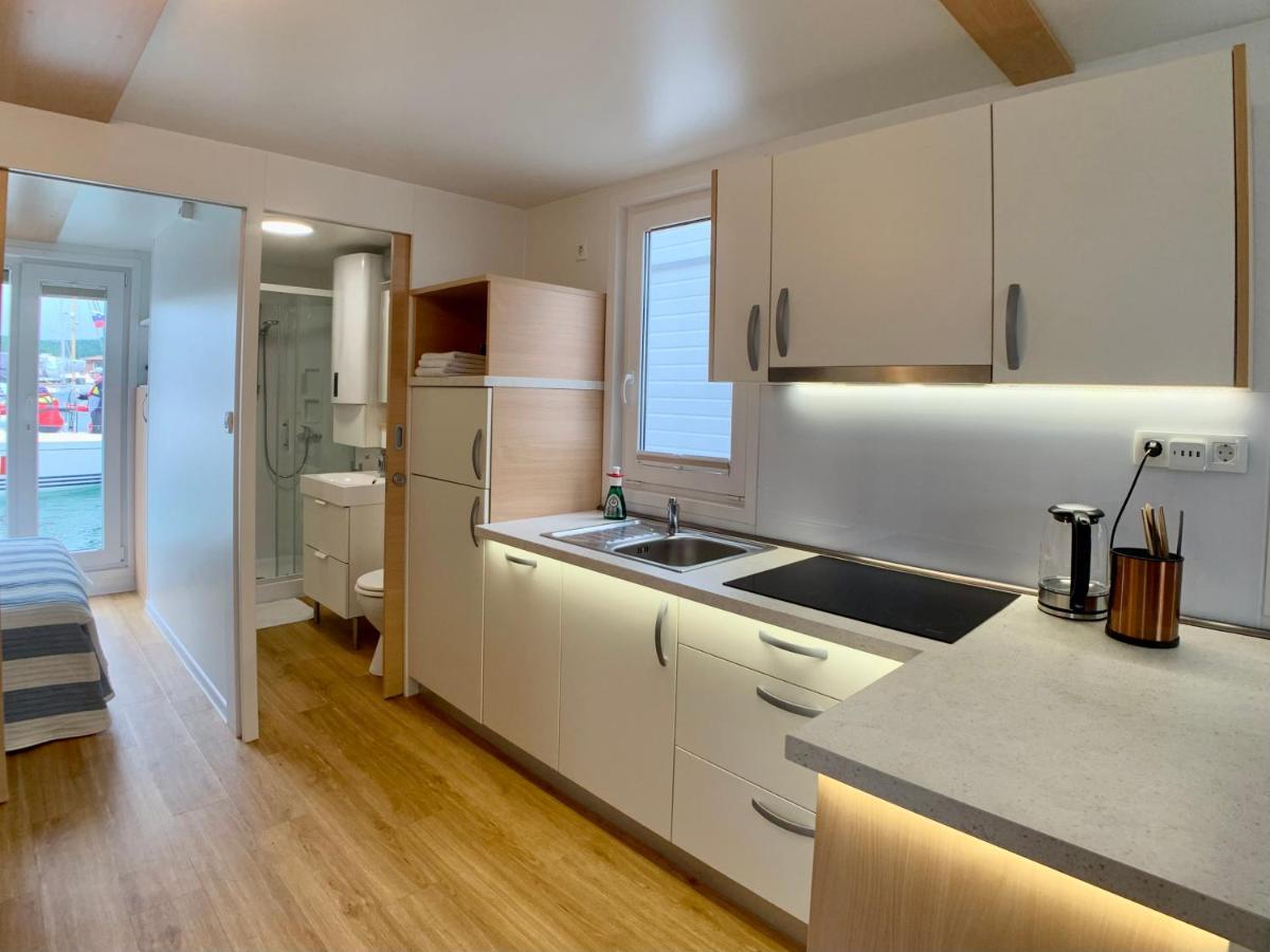 Bellavista Houseboat Apartment Portorose Exteriér fotografie