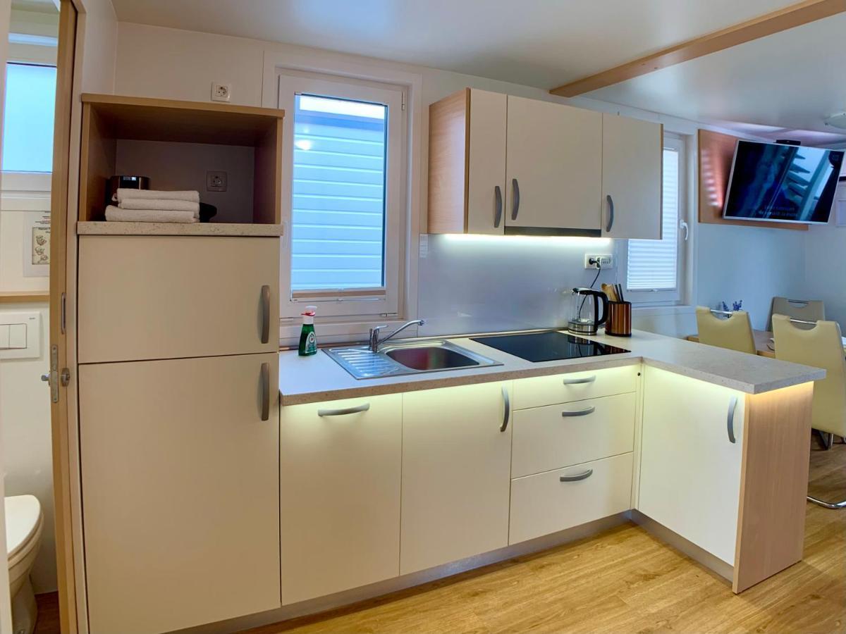 Bellavista Houseboat Apartment Portorose Exteriér fotografie